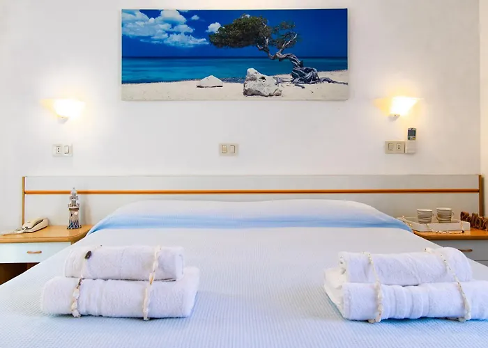 ホテル Lucciola カットーリカ