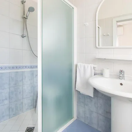 Hotel Lucciola 2*